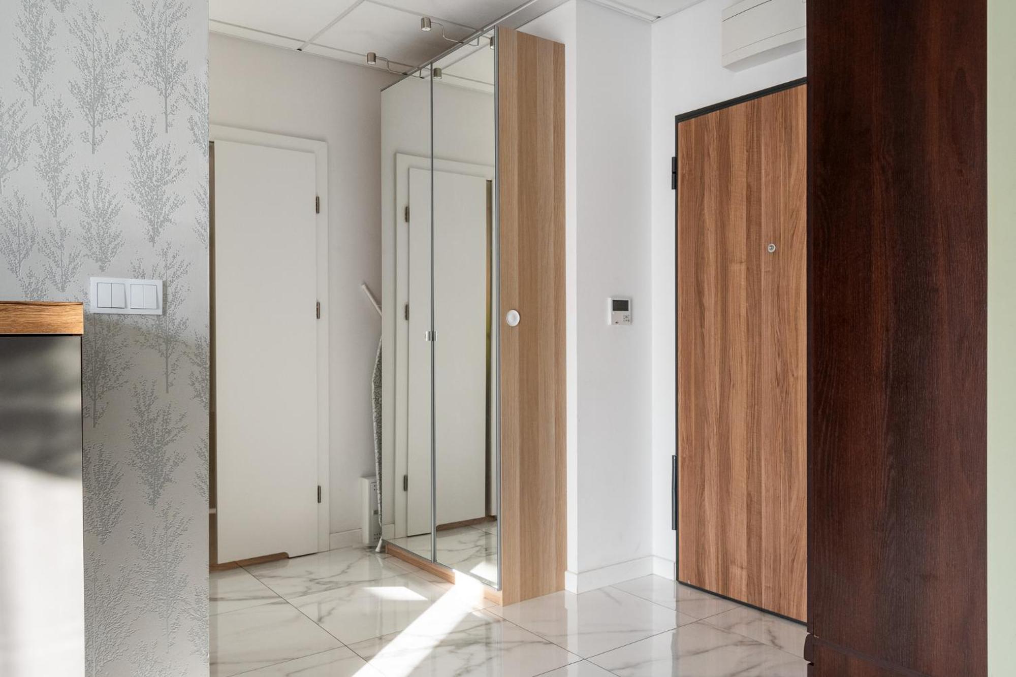 Prymasa Tysiaclecia 83A Separate Bedroom Free Garage By Perfect Apart 634 ワルシャワ エクステリア 写真